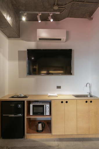 Others 5, HomeBase Apartment Hotel, Pasig City
