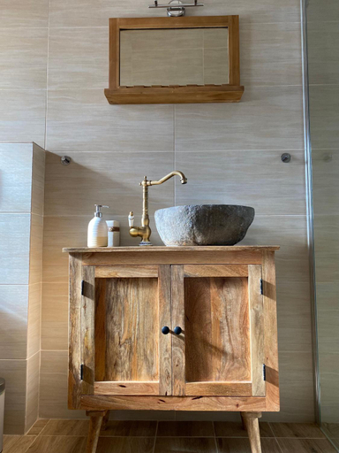 Bathroom 30
