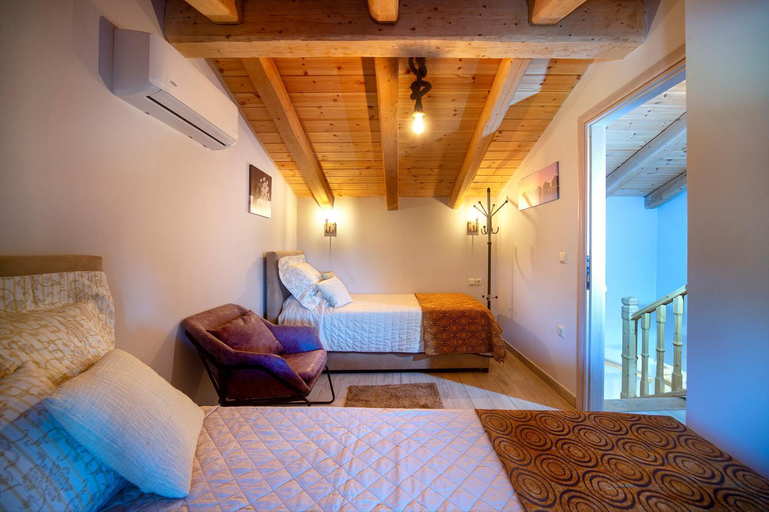 Others 3, Family's nest, Ionian Islands