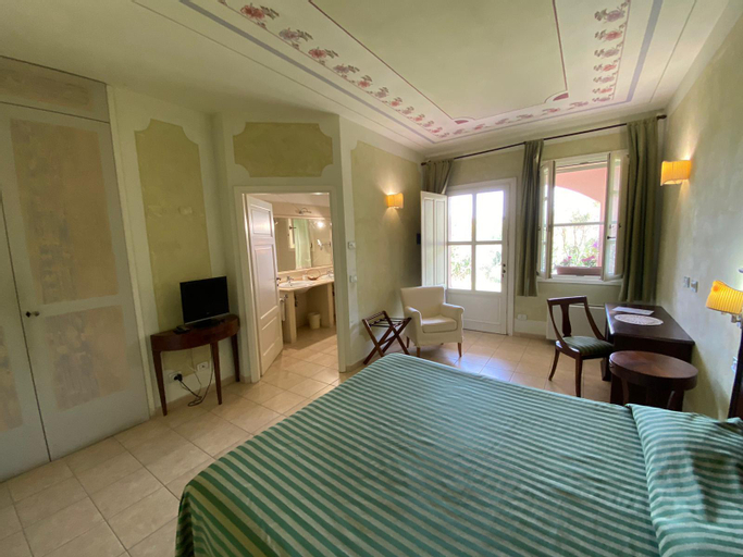 Bedroom 14