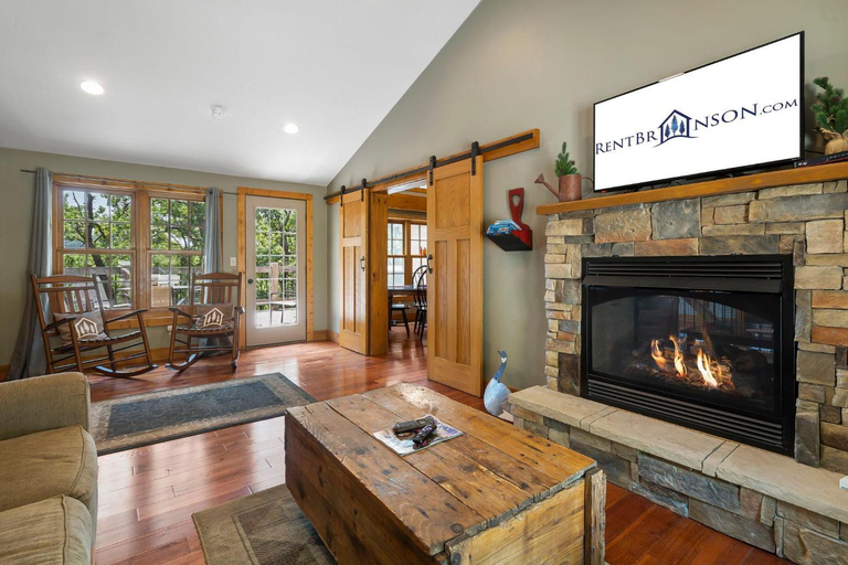 Others 5, Persimmon Hollow with GameRoom, Stone