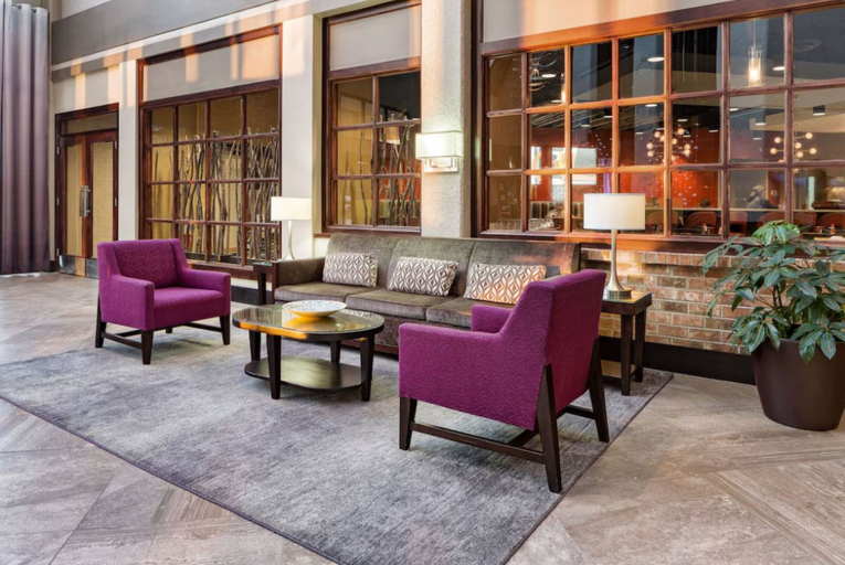 Exterior & Views 2, DoubleTree by Hilton Hotel Johnson City, Washington
