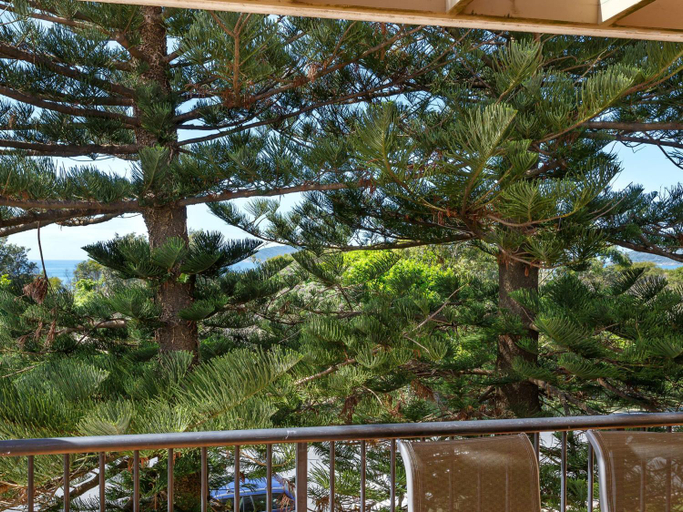 Others 5, Aquarius 7 - Beach Views & Pool, Great Lakes