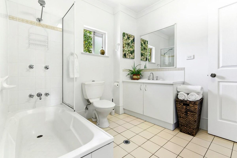 4, Bohemia Heights, Cairns