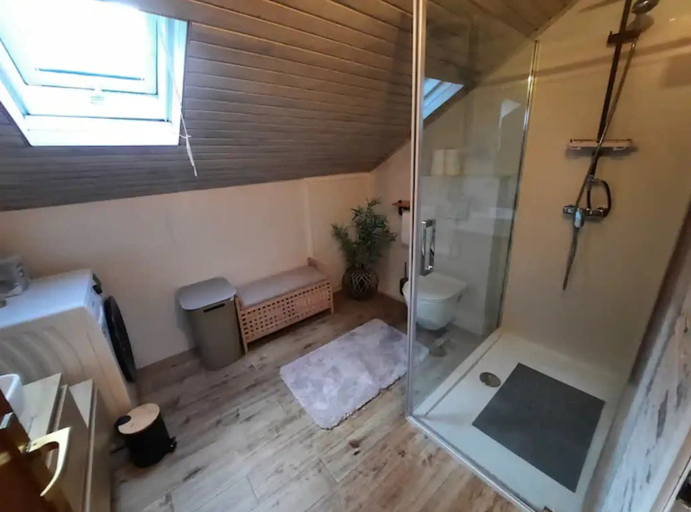 Bathroom 2, Apartment Katarina, Jelsa
