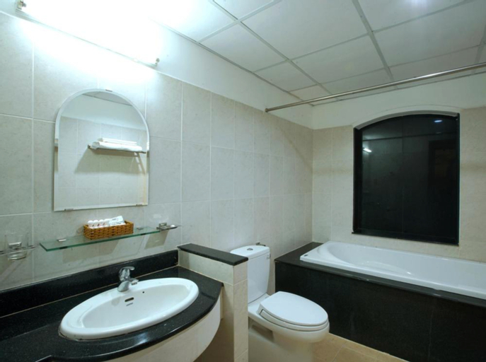 Bathroom 3