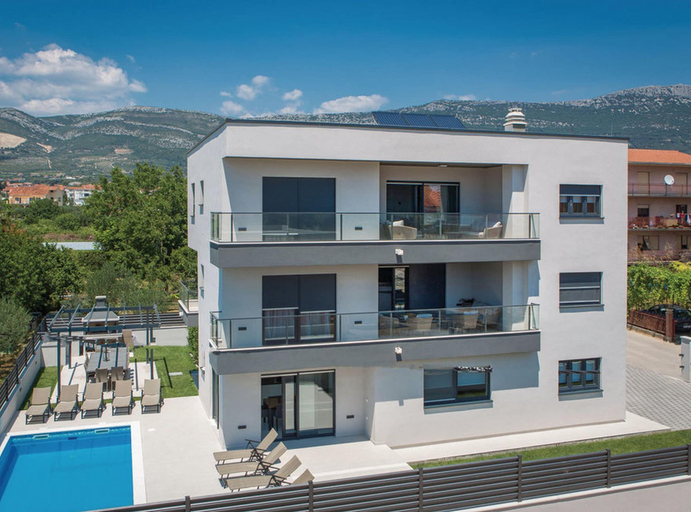 Exterior & Views 2, Modern Kastel Villa With Private Pool, Gym, and Large Outdoor Space, Kaštela
