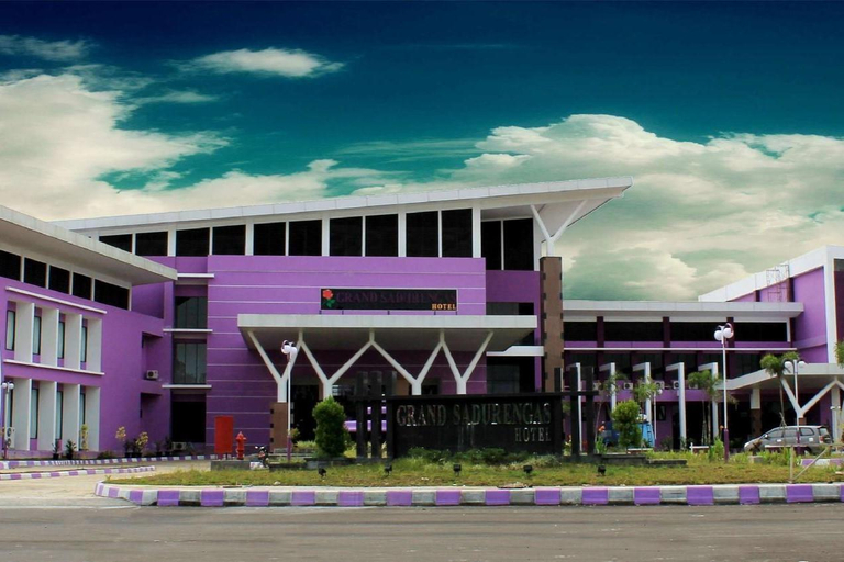 Exterior view 3, Kyriad Sadurengas Hotel, Paser