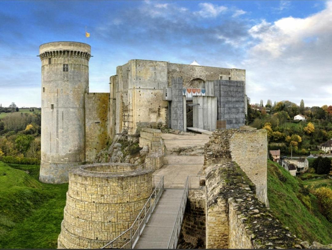 Others 3, La chambre des Remparts, Calvados