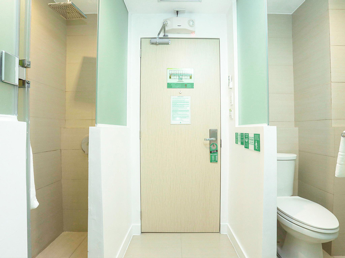 Bathroom 15