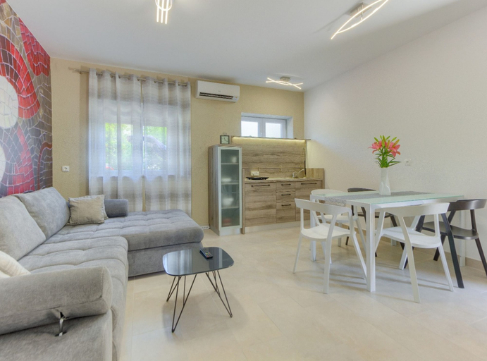 Others 3, Majestic Kastel Stari Apartment With Terrace, Kaštela