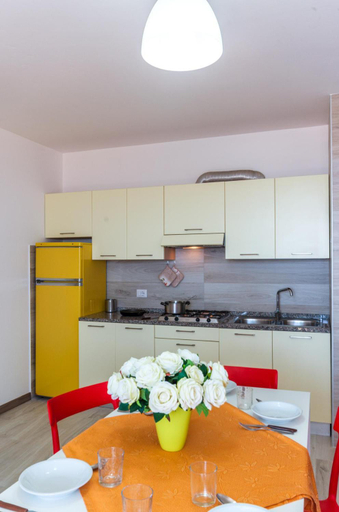 Others 4, Condominio Columbus, Venezia