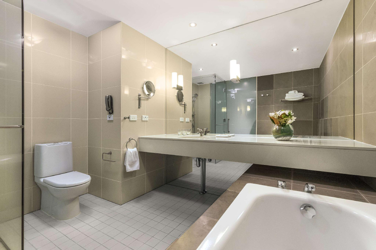 Bathroom 4