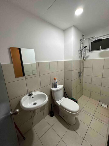 Bathroom 2, KL UrbanEscape, Kuala Lumpur