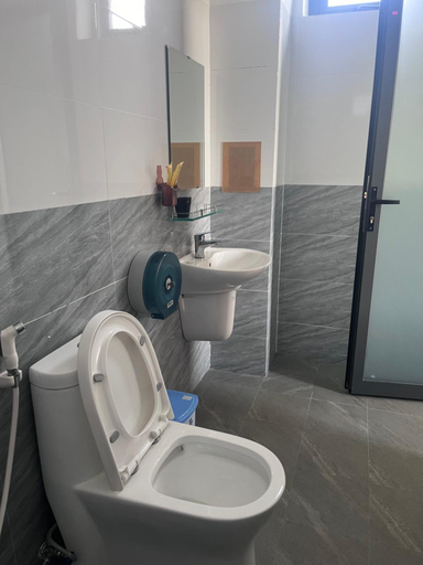 Bathroom 3, Lak village, Lăk