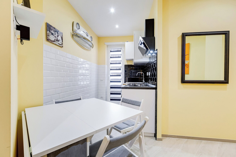 Others 4, Monteverde Cozy Apartment, Roma