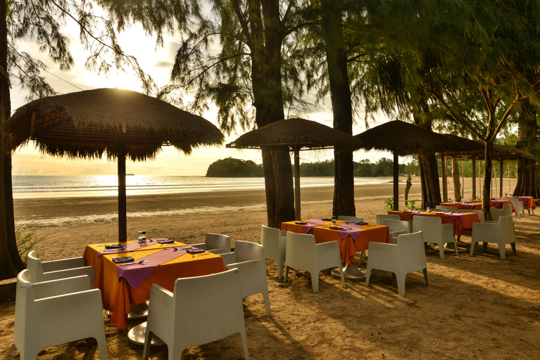 Food & Drinks 5, Twin Lotus Resort and Spa - SHA Plus - Adult Only "November - April", Ko Lanta