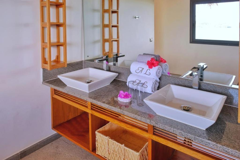 Bathroom, ANJARA LODGE Villa de 3 chambres, Diana