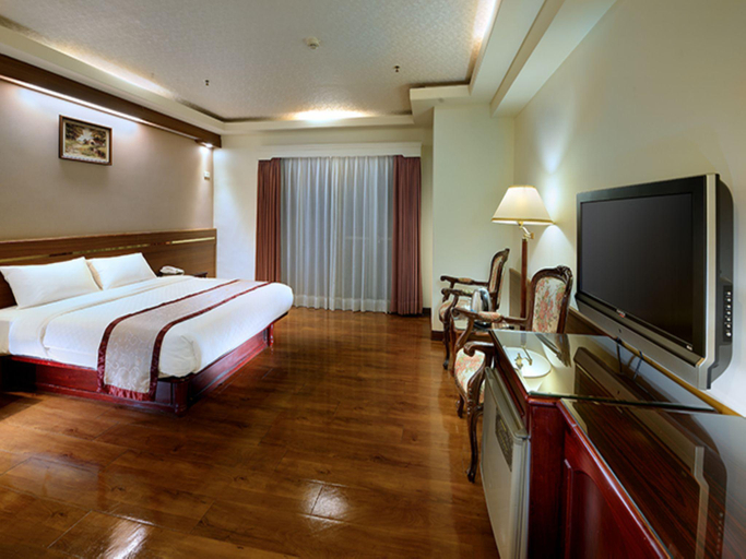Bedroom 3, Chengpao Hotel, Nantou