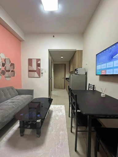 Others 4, House of Wu, Pasay City