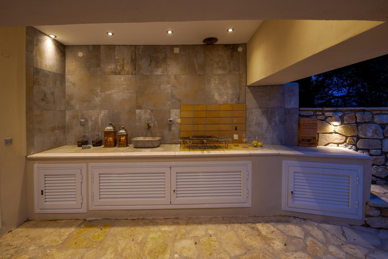 4, Ozias House, Ionian Islands