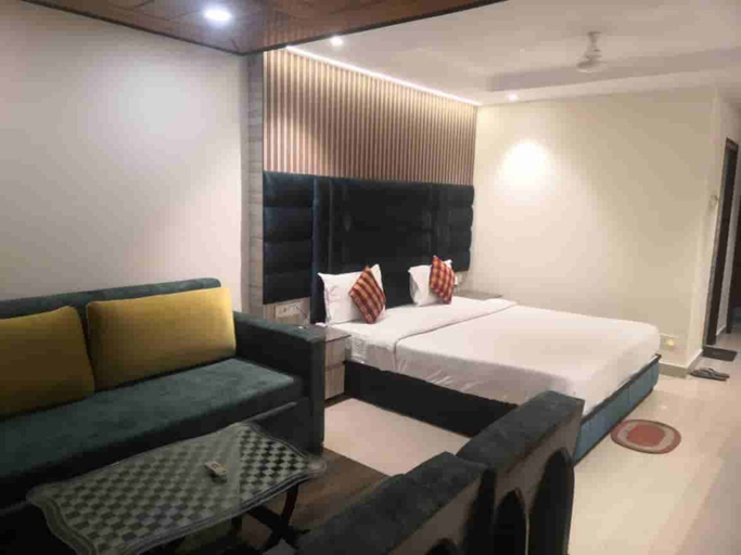 Bedroom 2, Goroomgo Hotel Dreamland Lataguri, Jalpaiguri
