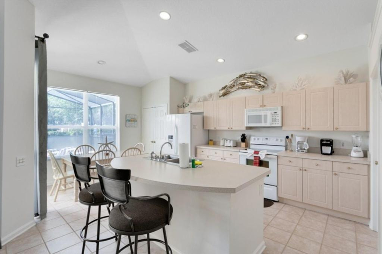 5, Four Bedroom/3 Bath South Facing Pool/Spa Villa, Osceola