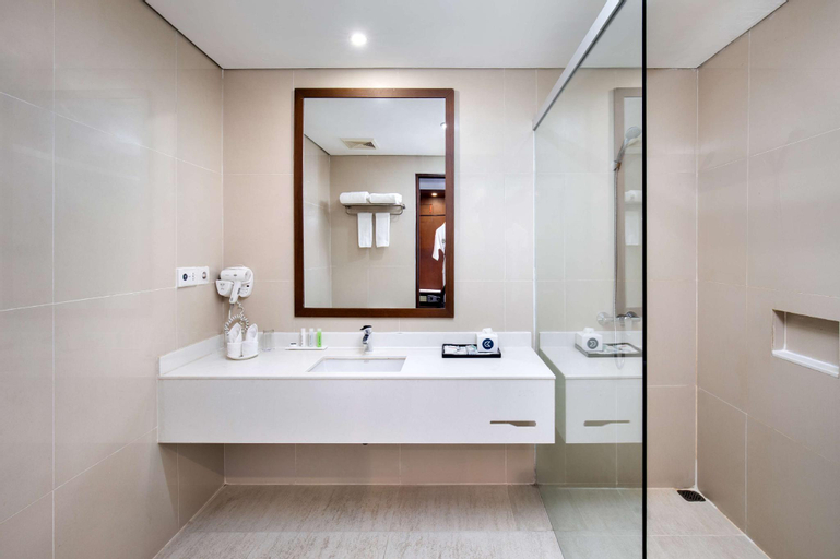 Bathroom 9