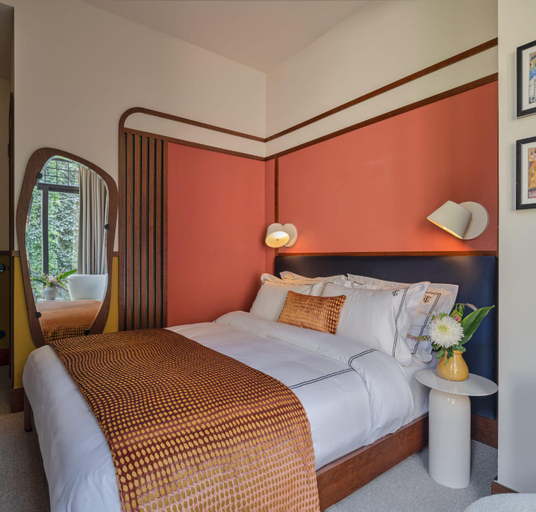 Bedroom 2, GentleTom, Beyoğlu