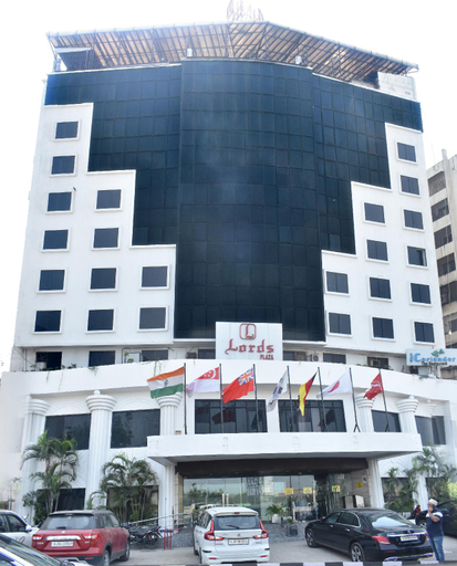 Lords Plaza Surat, Surat