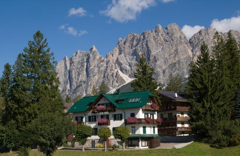 Exterior & Views 2, Hotel Oasi, Belluno