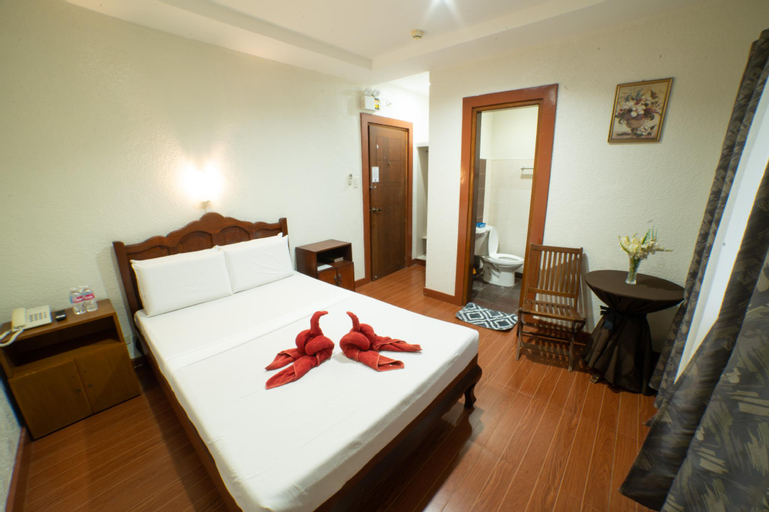 Bedroom 6