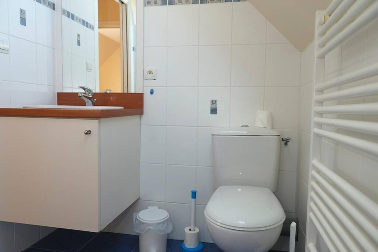 Bathroom 3, Maison pres de la plage et de la thalasso, Finistère