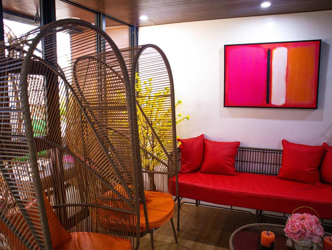 Others 4, Hidden Haven Subic Villa w/ Infinity Pool, Castillejos