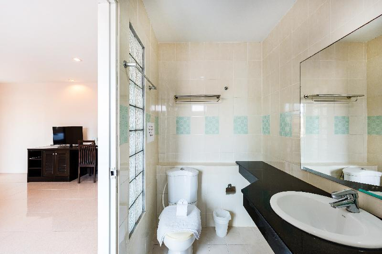 Bathroom 6