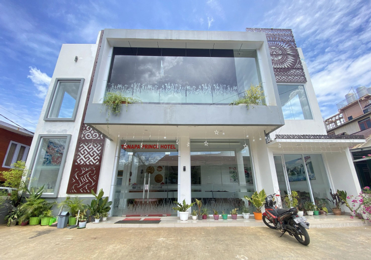 Tonapa Prince Hotel, East Luwu