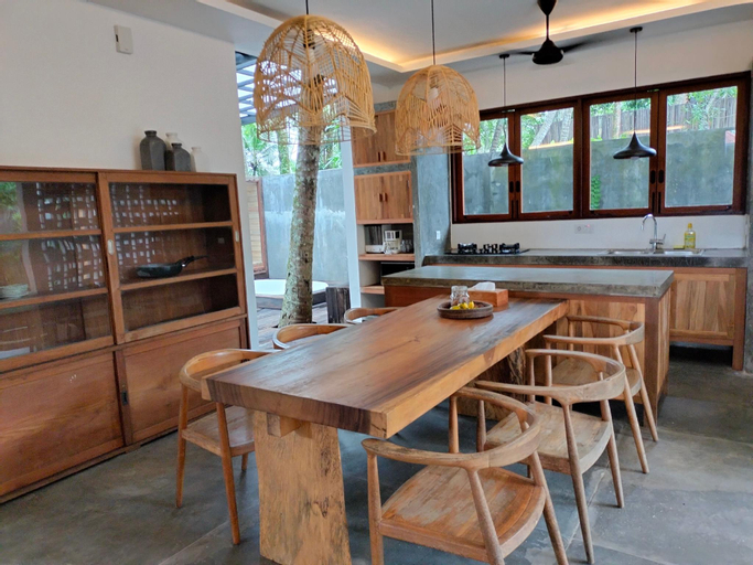 Dining Room 2