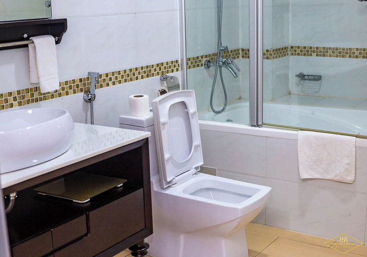 Bathroom 4, Hôtel New Riviera Bukavu, Bukavu