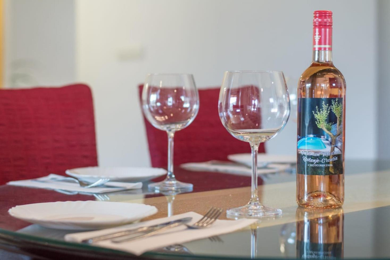 Food & Drinks 4, Village holiday apartman with heated pool Maslina, Omiš