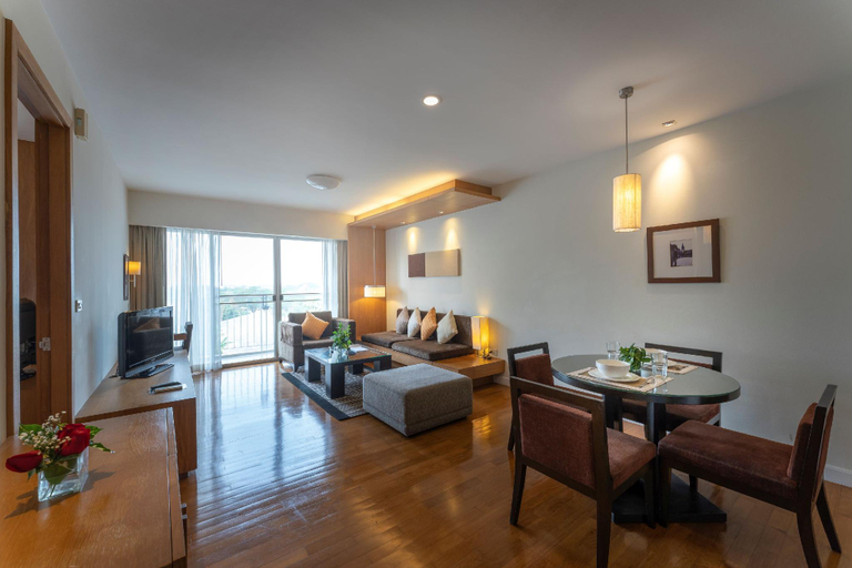Dining Room 5