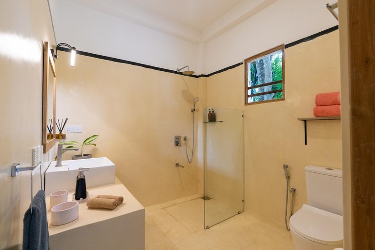 Bathroom, NETS Cowork & Colive, Habaraduwa