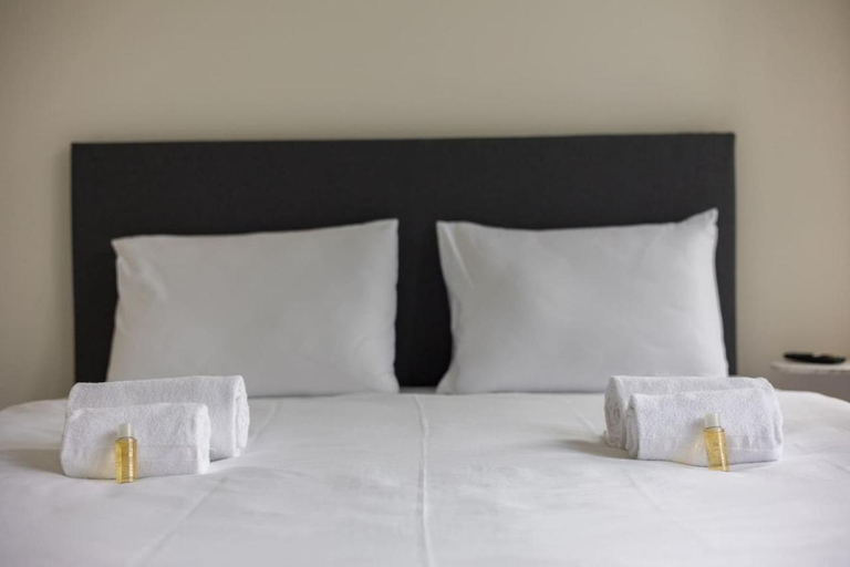 Urban Oasis with Queen Bed and View BE-44, Zürich