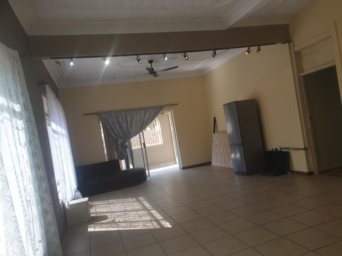 Others 3, RANDGATE guesthouse, West Rand
