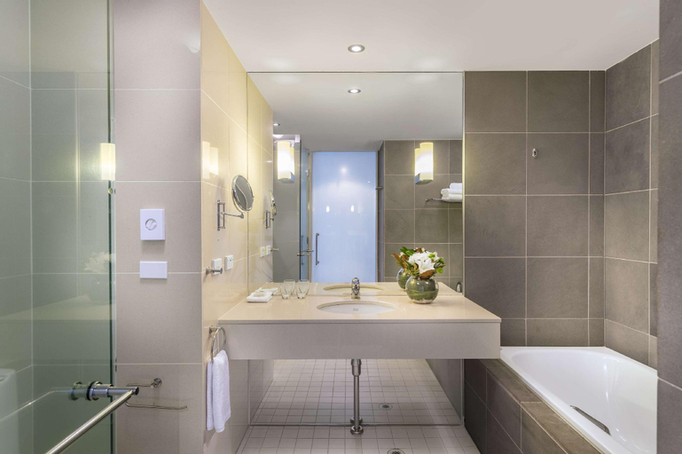 Bathroom 22
