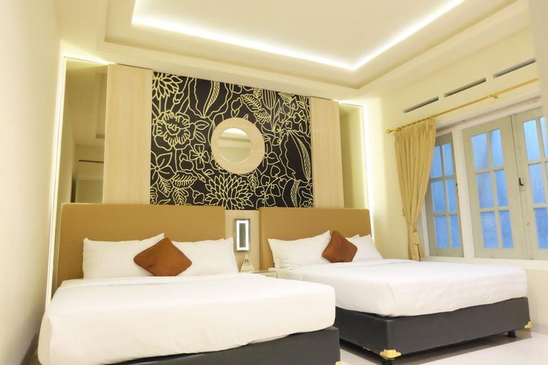 Bedroom 13