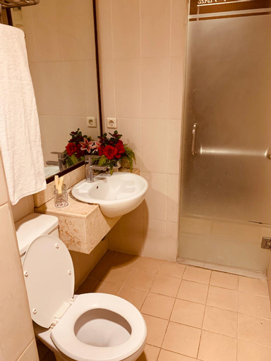 Bathroom 7