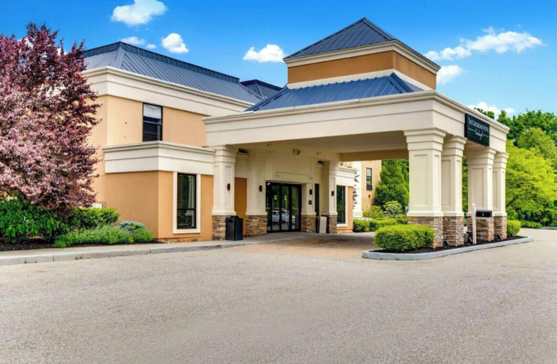 Exterior & Views 3, The Crossroads Hotel, Newburgh, Orange