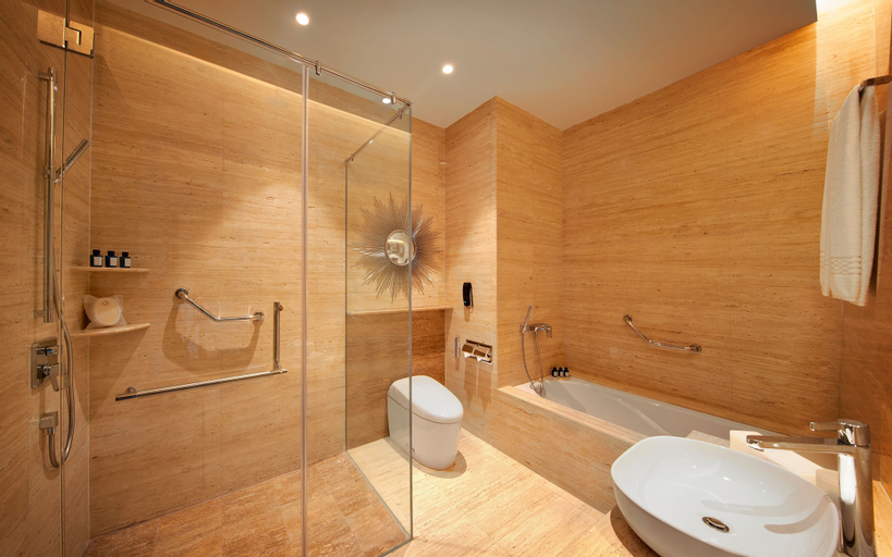 Bathroom 12
