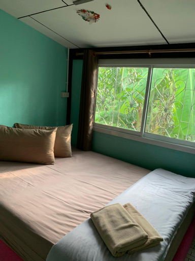 Bedroom 10