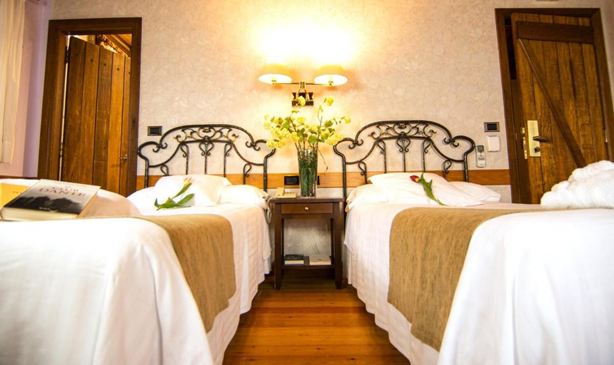 Bedroom 2, TERRA de Lestrove - Quality Rooms, A Coruña